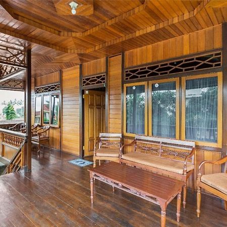 Villa Anjung Balak Tjisarua Exterior foto