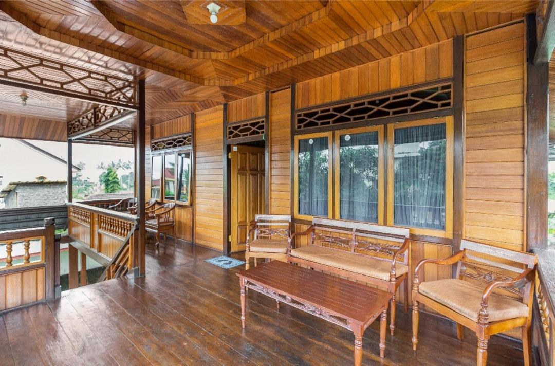 Villa Anjung Balak Tjisarua Exterior foto